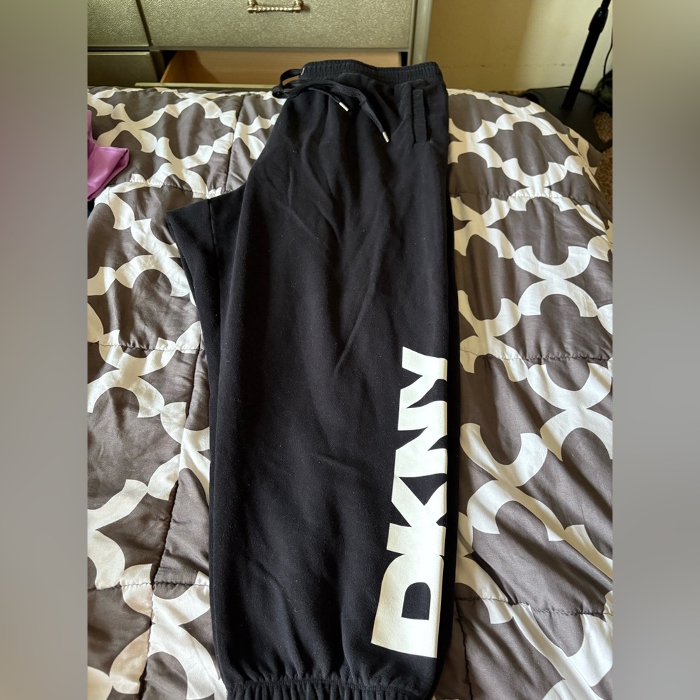 Dkny sweats like new worn a couple times